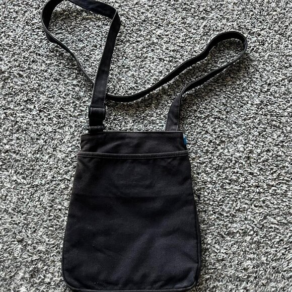 Kavu Black Crossbody Bag One Size Gorpcore Minimalist Lightweight Travel Hiking - Picture 6 of 7
